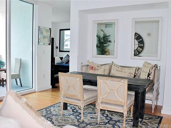 2nd image of 520 NE 29th St #503