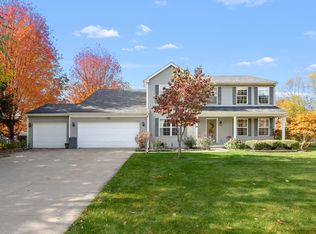 6760 Annandale Dr, Kalamazoo, MI 49009