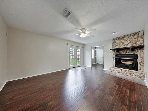 5th image of 3223 Glade Springs Dr