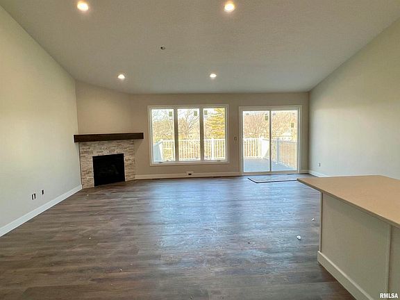 2nd image of 3586 Central Ave