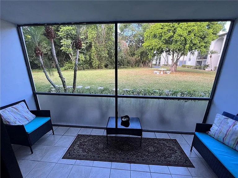1009 Green Pine Blvd #G1 — Photo 4