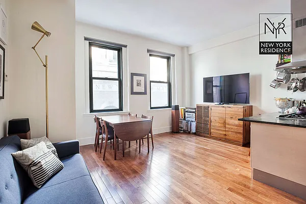 Rented by New York Residence | media 23