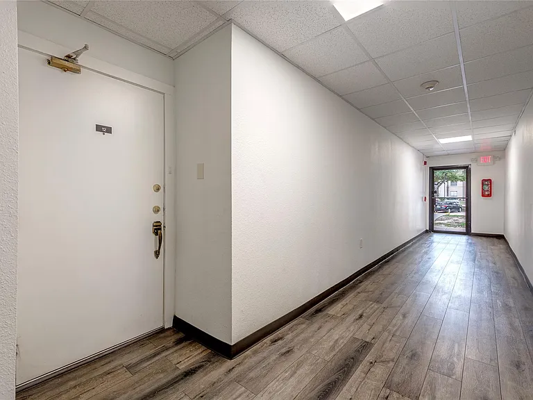 3005 Walnut Bend Ln #12 — Photo 18