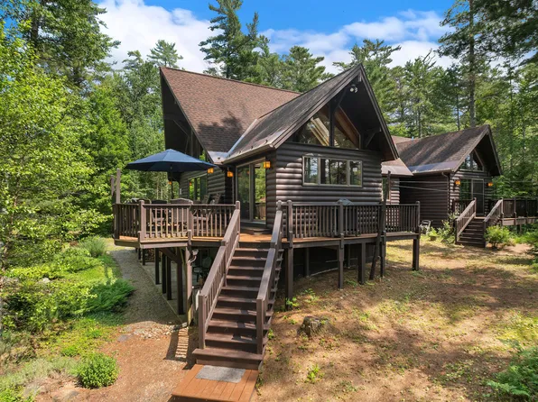 22 Dear Ln, Rainbow Lake, NY 12976