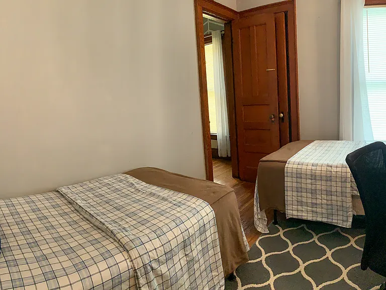 [2nd Bedroom]