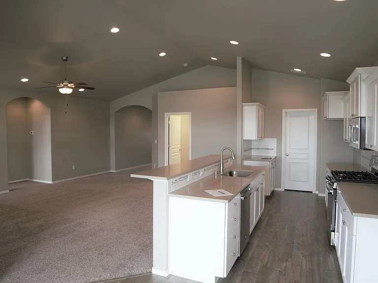 282 Wishkah Dr — Photo 3