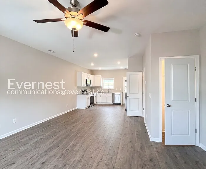 204 Tara Ct — Photo 8