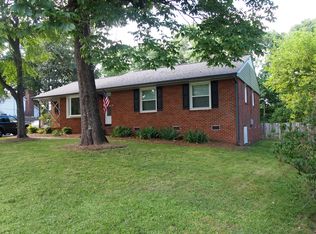 2404 Denver Dr, Greensboro, NC 27406