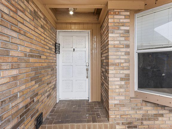 5th image of 449 SE Oakridge Drive