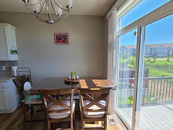 4th image of 7254 Yellowstone Ct N