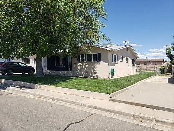 2nd image of 900 E 22nd St