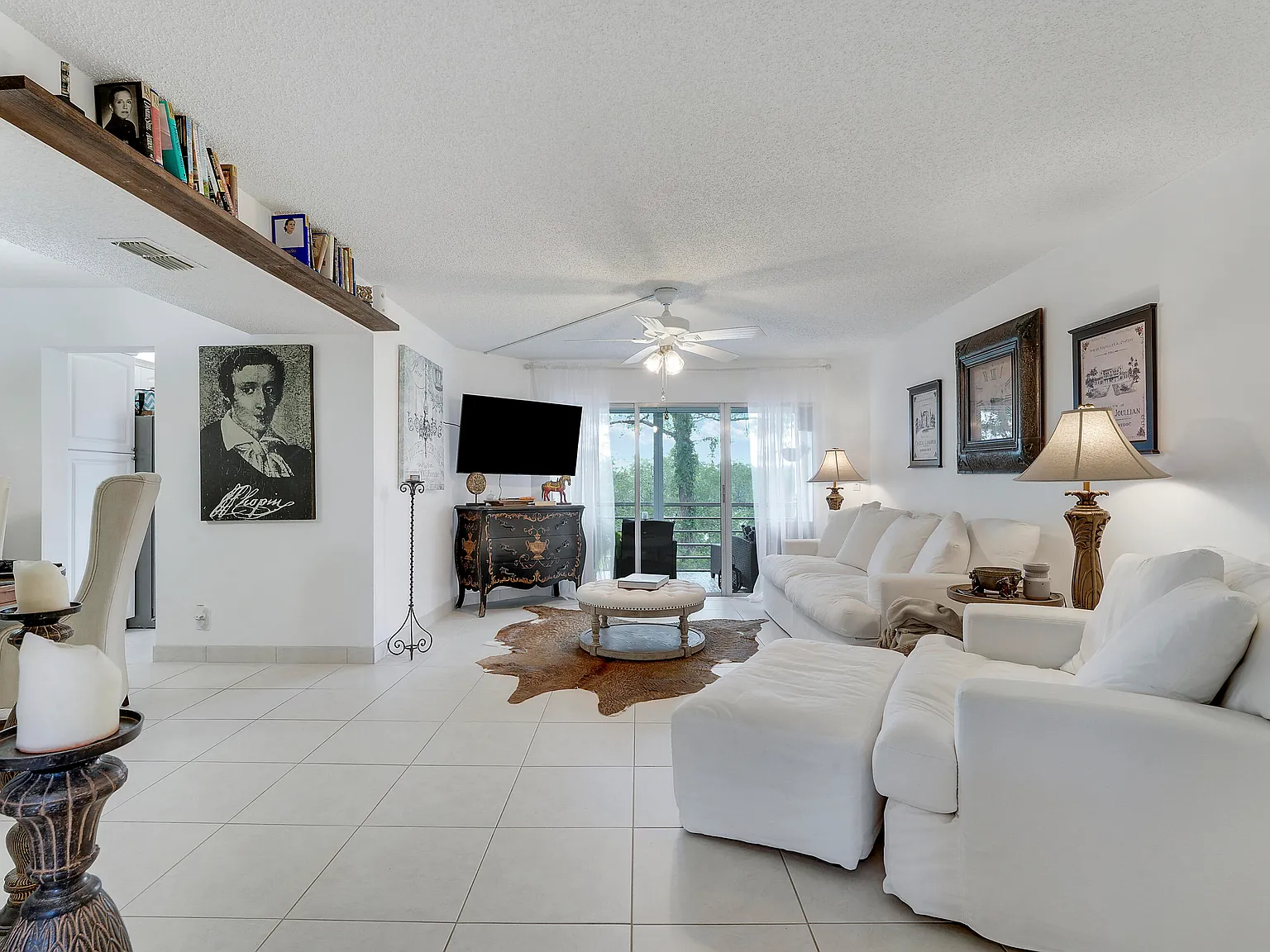 2 bed, 2.0 bath, 1103 sqft, $1,700 — Photo 2