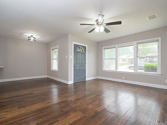 5th image of 3731 S OLIVE ST