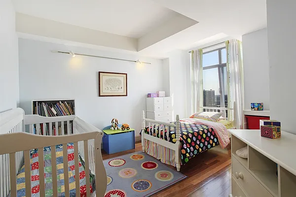 Sold by Corcoran | media 21