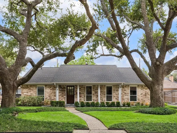2444 Brookmere Dr, Houston, TX 77008