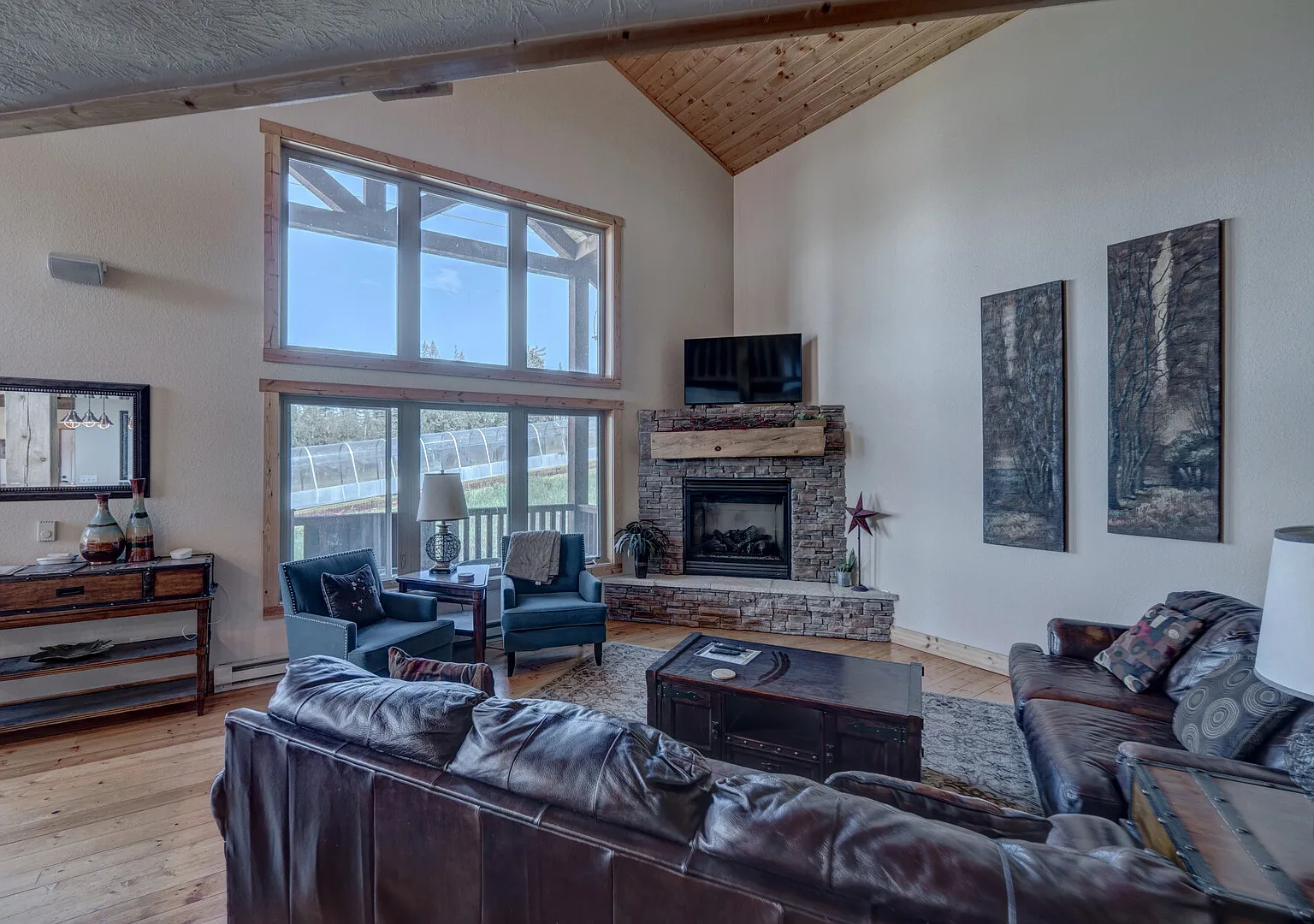 Blackmoon Chalet at Terry Peak — Photo 2