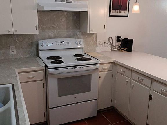 4th image of 1714 Carthage Ct