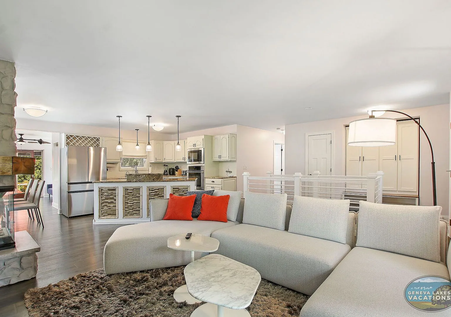 Lake Geneva Retreat with Heated Saltwater Pool Available for Monthly & Mid-Term Rentals — Photo 3