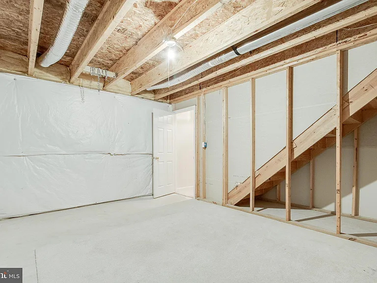 56 Boulder Dr — Photo 31
