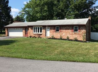 16811 Petmar Cir, Hagerstown, MD 21742