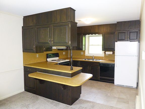 Kitchen with bar for seating