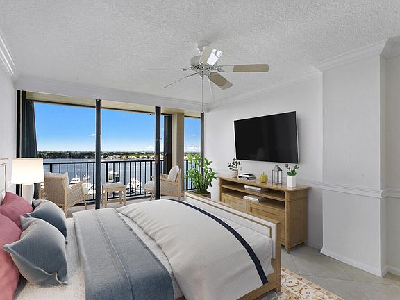 3rd image of 134 Lakeshore Drive #1114