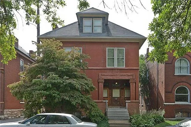 3624 Russell Blvd photo 1