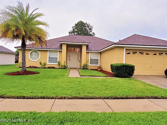 3rd image of 10821 Natalie Dr