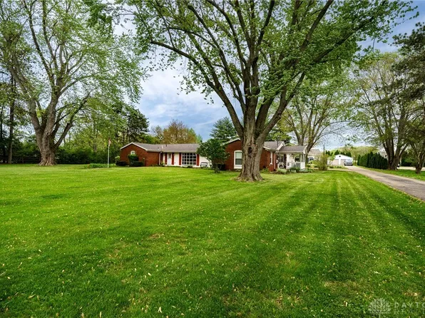 9550 Paragon Rd, Dayton, OH 45458