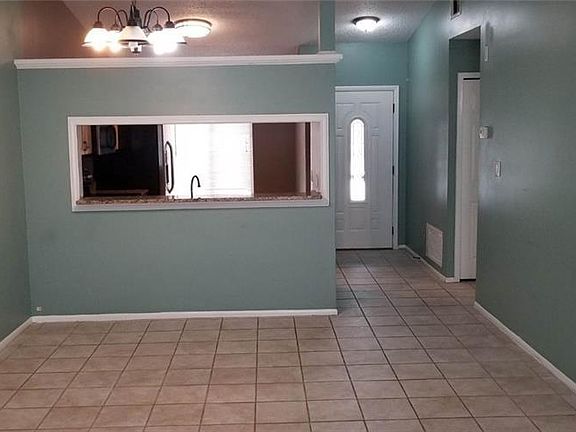 5th image of 109 Red Cedar Dr