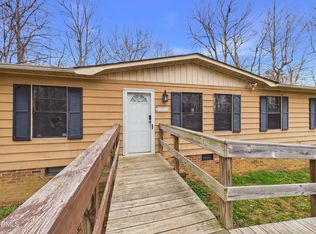 2911 Maple Ave, Efland, NC 27243