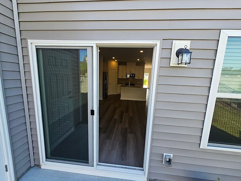 1203 Falling Acorn Ln — Photo 18