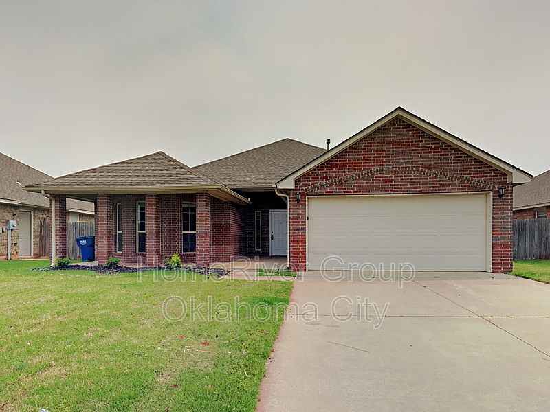 1st image of 612 S Kaylee Ln