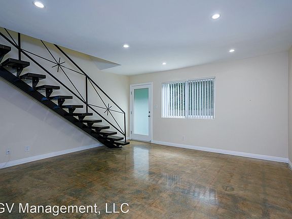 4th image of 46 E Highland Ave APT A