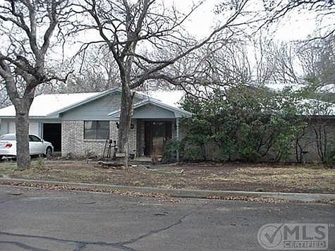 1st image of 3506 1st St