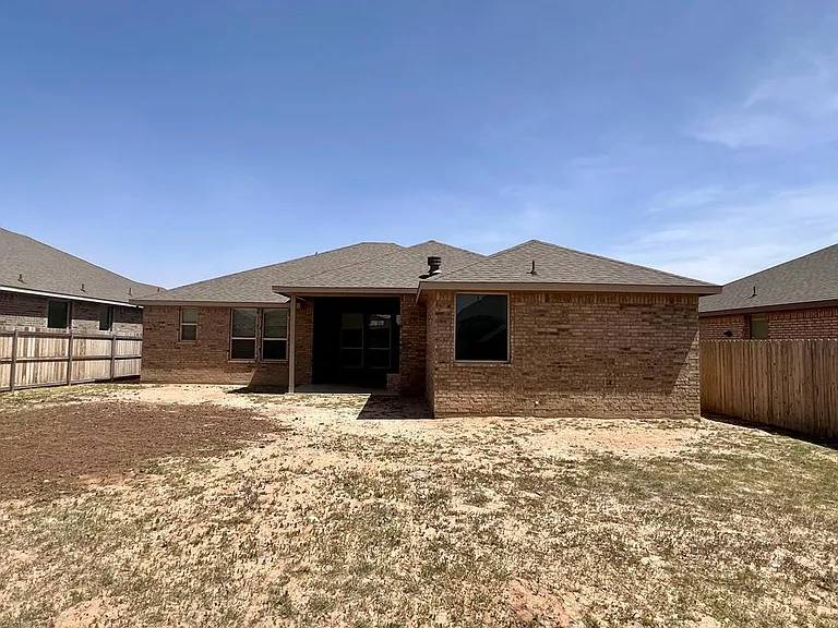 605 Dupont Ct — Photo 22
