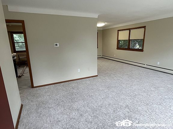 2nd image of 30 Logan Ave E