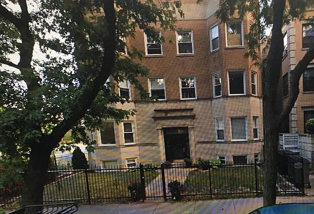 1st image of 939 W Belle Plaine Ave APT 1