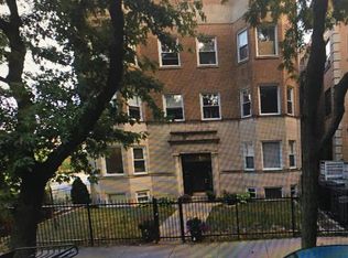 939 W Belle Plaine Ave APT 1, Chicago, IL 60613