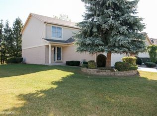 7721 Bristol Park Dr, Tinley Park, IL 60477