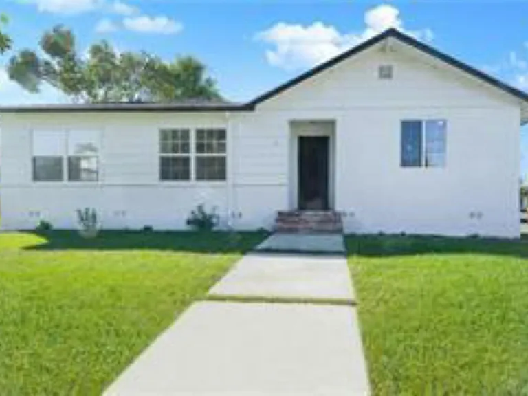 6725 Belmar Ave — Photo 4