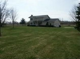 2809 E Bacon Rd, Hillsdale, MI 49242