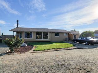 680 Blaine Rd, Granger, WA 98932