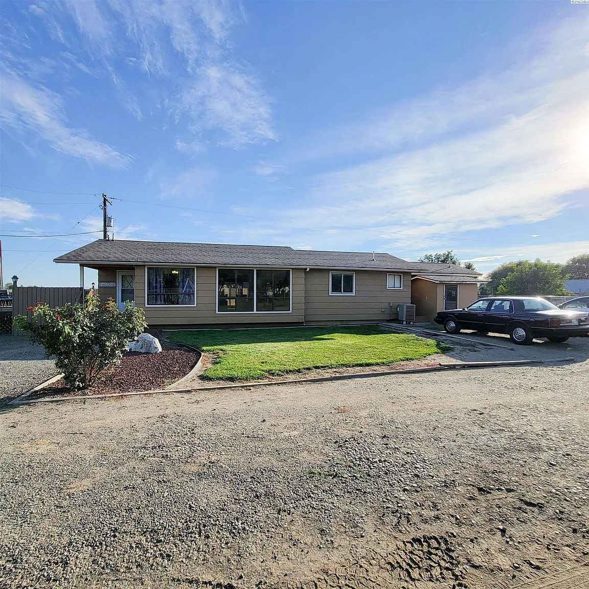 680 Blaine Rd photo 1