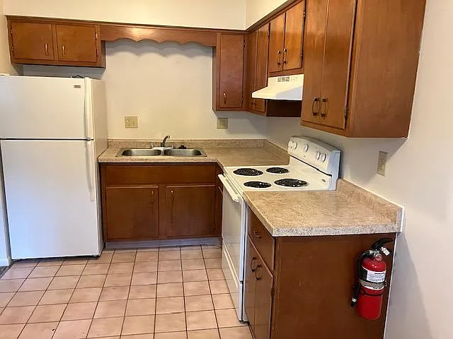 2083 Delhi St NE #2