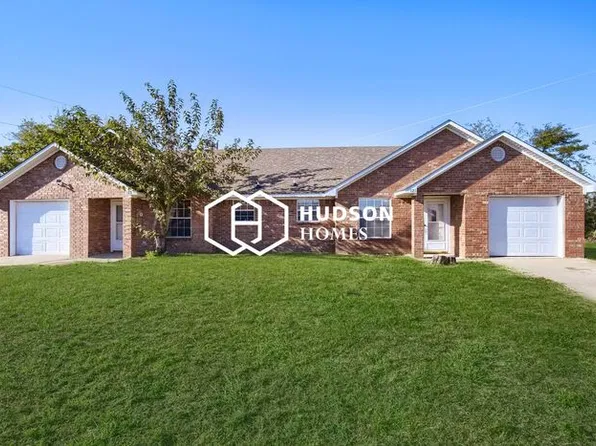 121 Carly Ln, Mabank, TX 75147