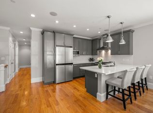 858 E 2nd St #2, South Boston, MA 02127