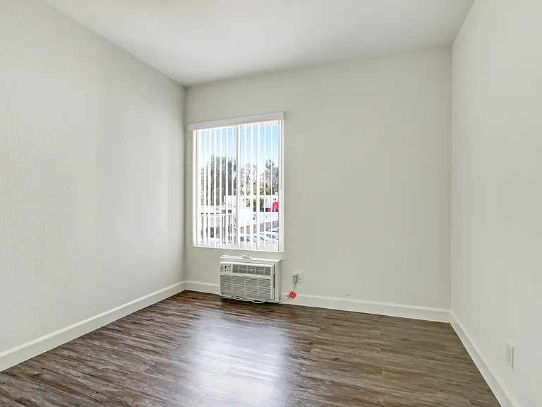6828 Kester Ave #107 — Photo 4