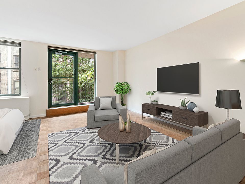 1st image of 2250 Broadway APT 3M
