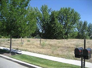 4th image of 10302 W River Rock Ln